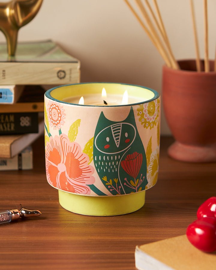 Chumbak Oud & Bergamot Soy Candle Large — Chumbak product photograph