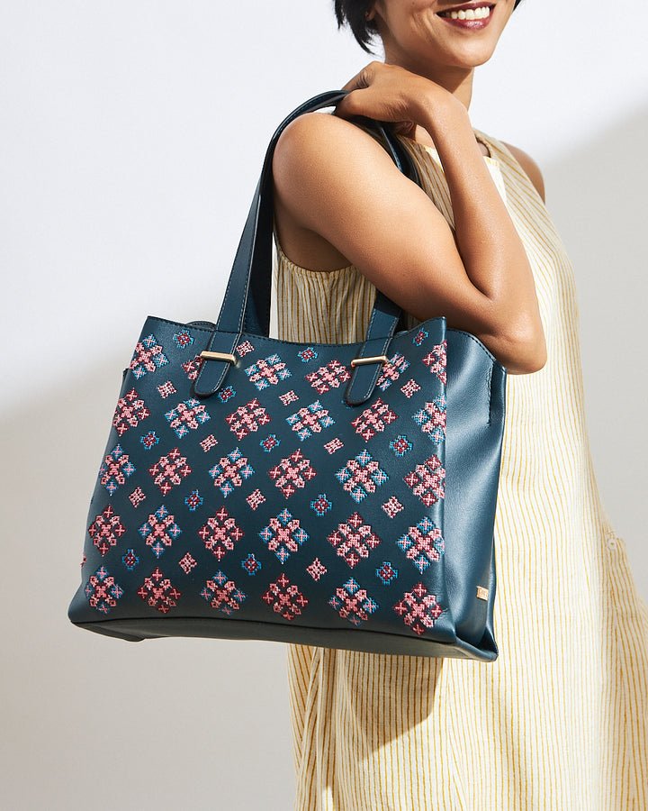 Chumbak Vibrant Horizon Tote Teal Green — Chumbak product photograph